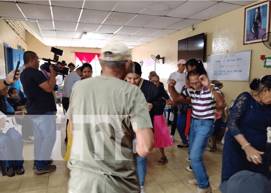 Foto: Divertido bailongo con abuelitos en Managua / TN8