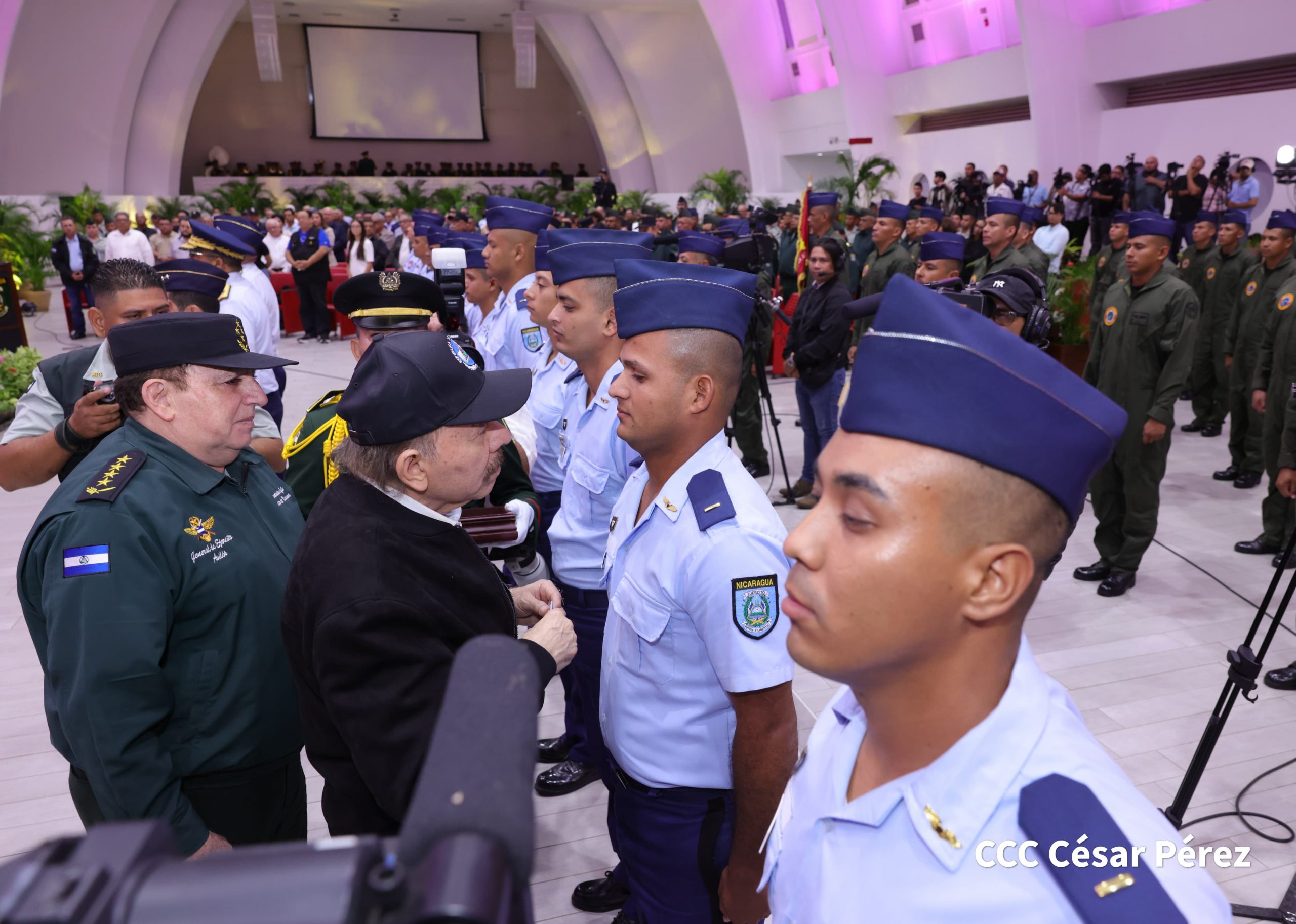 Foto: Presidente Daniel Ortega, en acto del 45 aniversario de la Fuerza Aérea / Cortesía