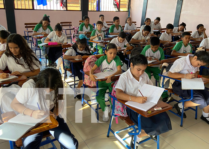 Foto: Regreso a clases en Chinandega / TN8