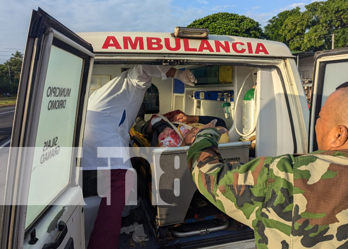 Foto: Fuerte accidente en la Rotonda El Guanacaste, entre Granada y Diriomo / TN8