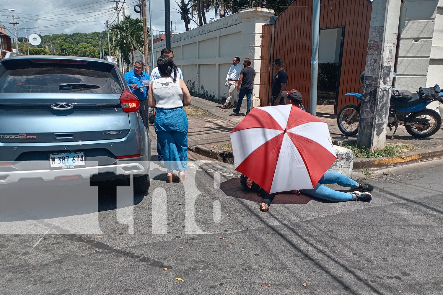 Foto: Irrespeto a señal de alto provoca triple colisión en una calle de Bolonia/ TN8