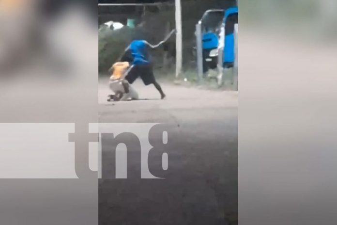 Brutal agresión a mujer en Corn Island: Vídeo indigna a los nicaragüenses