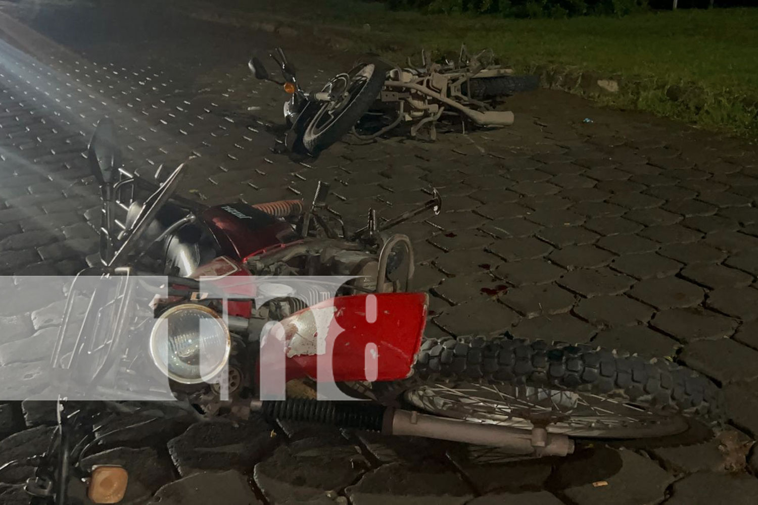 Foto: En Chontales un fuerte accidente entre dos motos deja a una persona lesionada/TN8