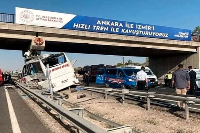 Foto: Nueve muertos en accidente de Turquía /Cortesía