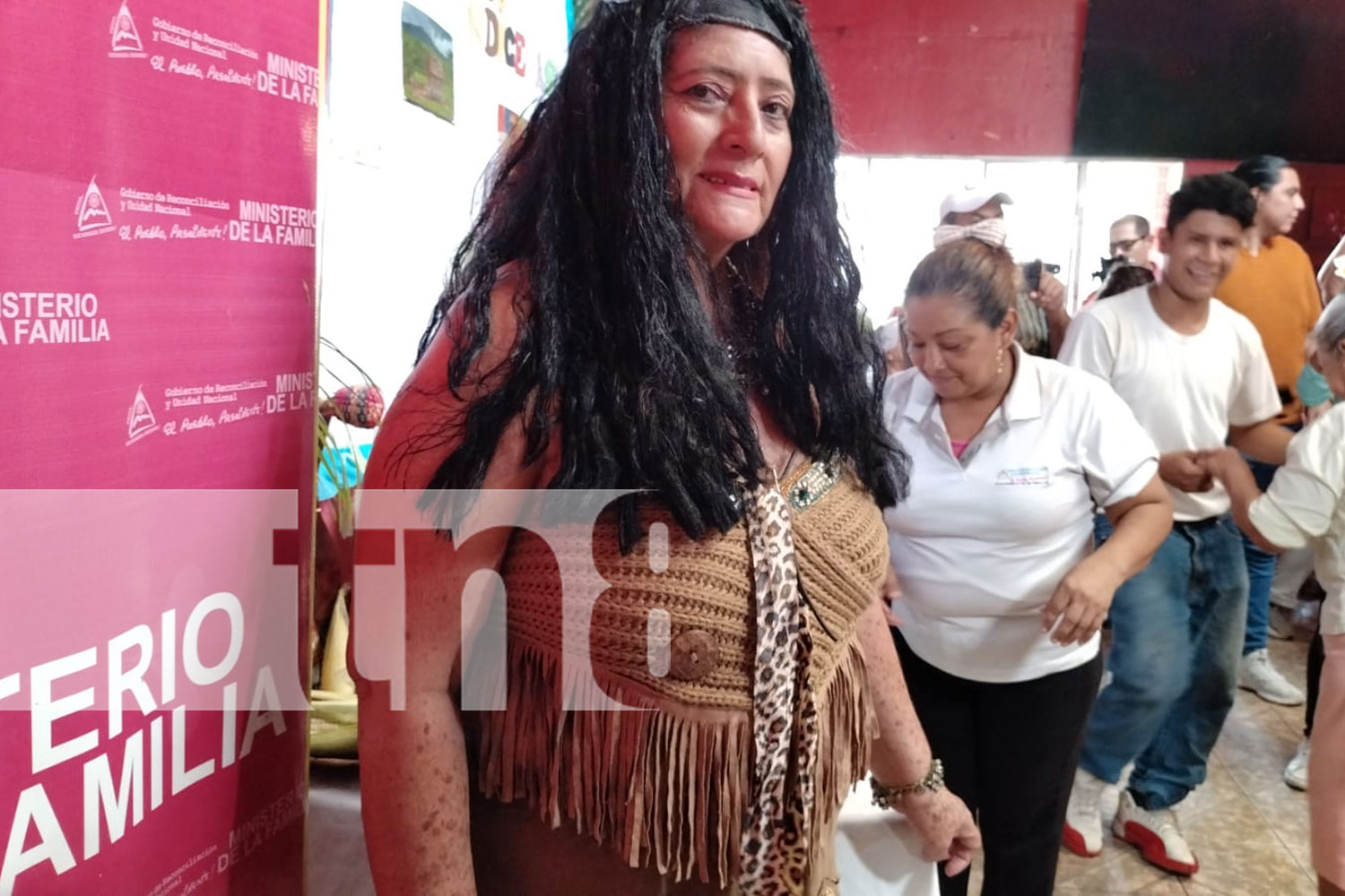 Foto: Jóvenes y abuelos se lanzan ¨ al ruedo, celebrando a los pueblos indígenas /TN8