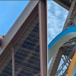 Foto: Hombre escala sin cuerdas la Torre Eiffel en París y es detenido/ Cortesía