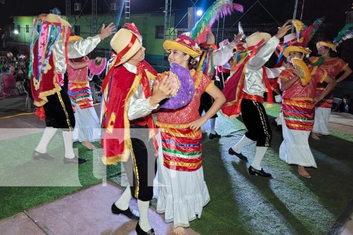 Foto: Colorido carnaval cultural engalanan las Fiestas Patronales en San Lorenzo, Boaco/TN8