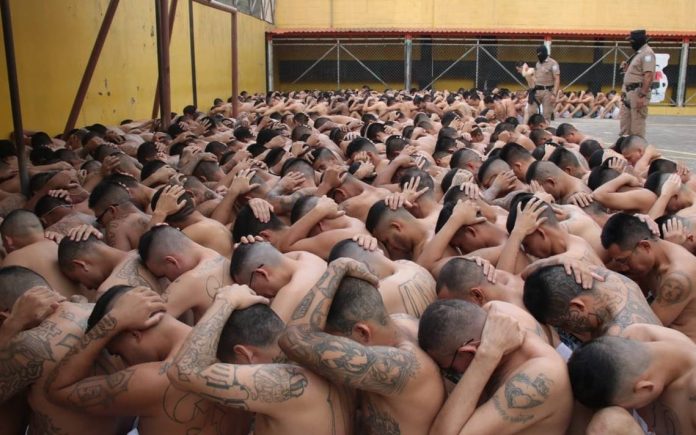 Foto: En El Salvador más de 2,000 miembros de MS-13 serán juzgados