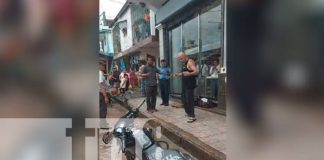 Foto: ¡Indignación en Bluefields! En plena vía pública un sujeto trato de estrangular a un perro/TN8