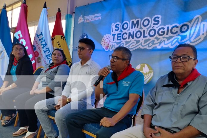 Foto: Homenaje a la gesta de la Cruzada Nacional de Alfabetización