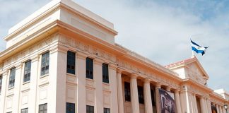 Foto: La toma del Palacio Nacional como una hazaña extraordinaria / Cortesía