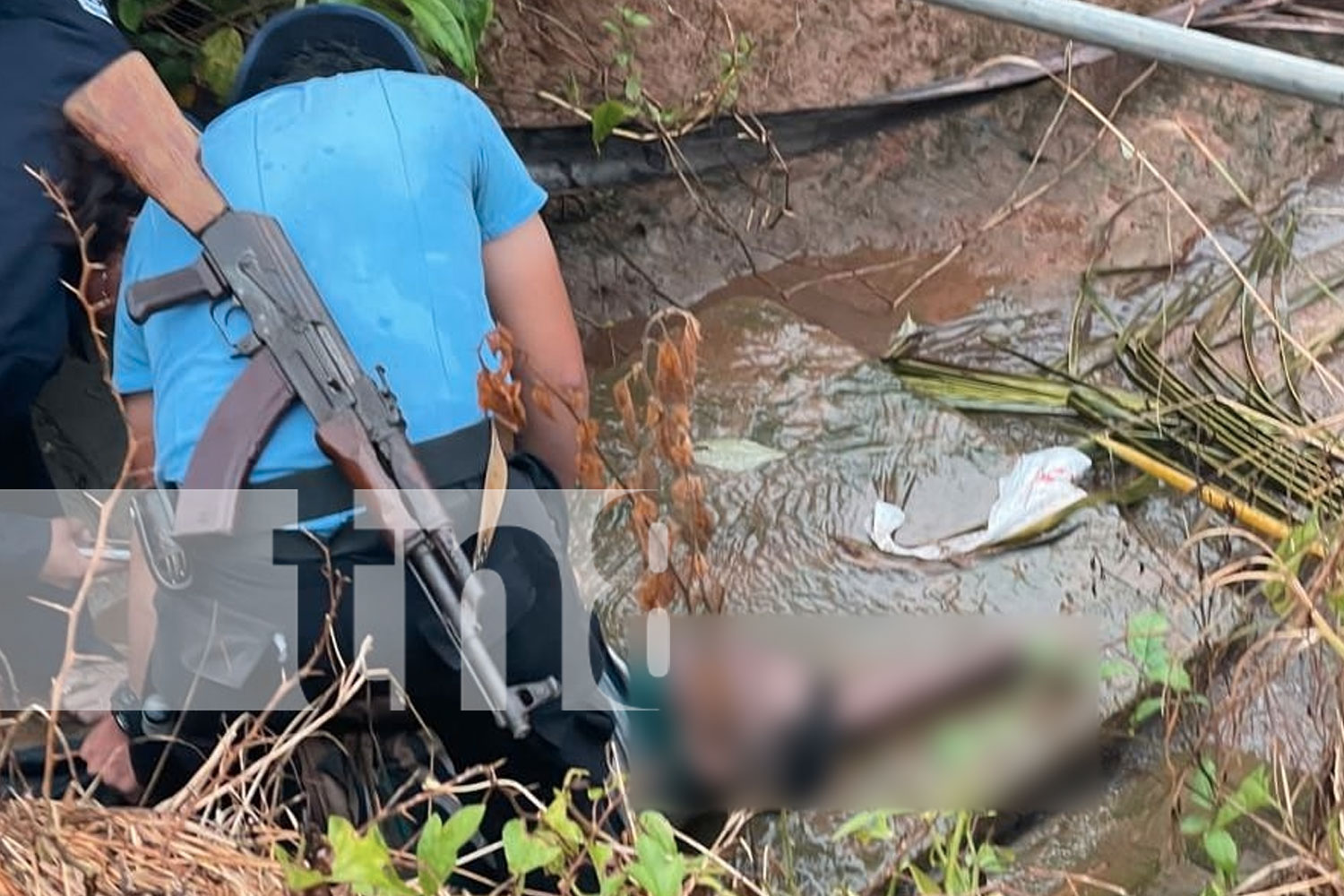 Foto: hallazgo de un cuerpo sin vida en el interior de un cauce/TN8