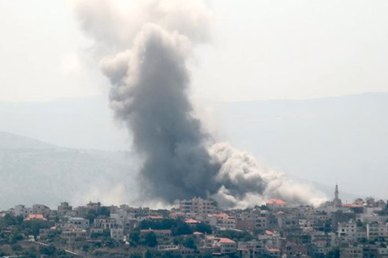 Foto: Israel ataca al Líbano y mata a un comandante de Hezbolá /Cortesía