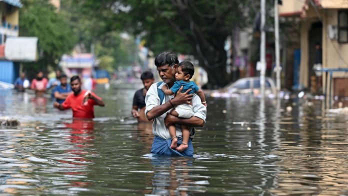 Foto: Inundaciones monzónicas en India deja 13 muertos y miles de evacuados/TN8