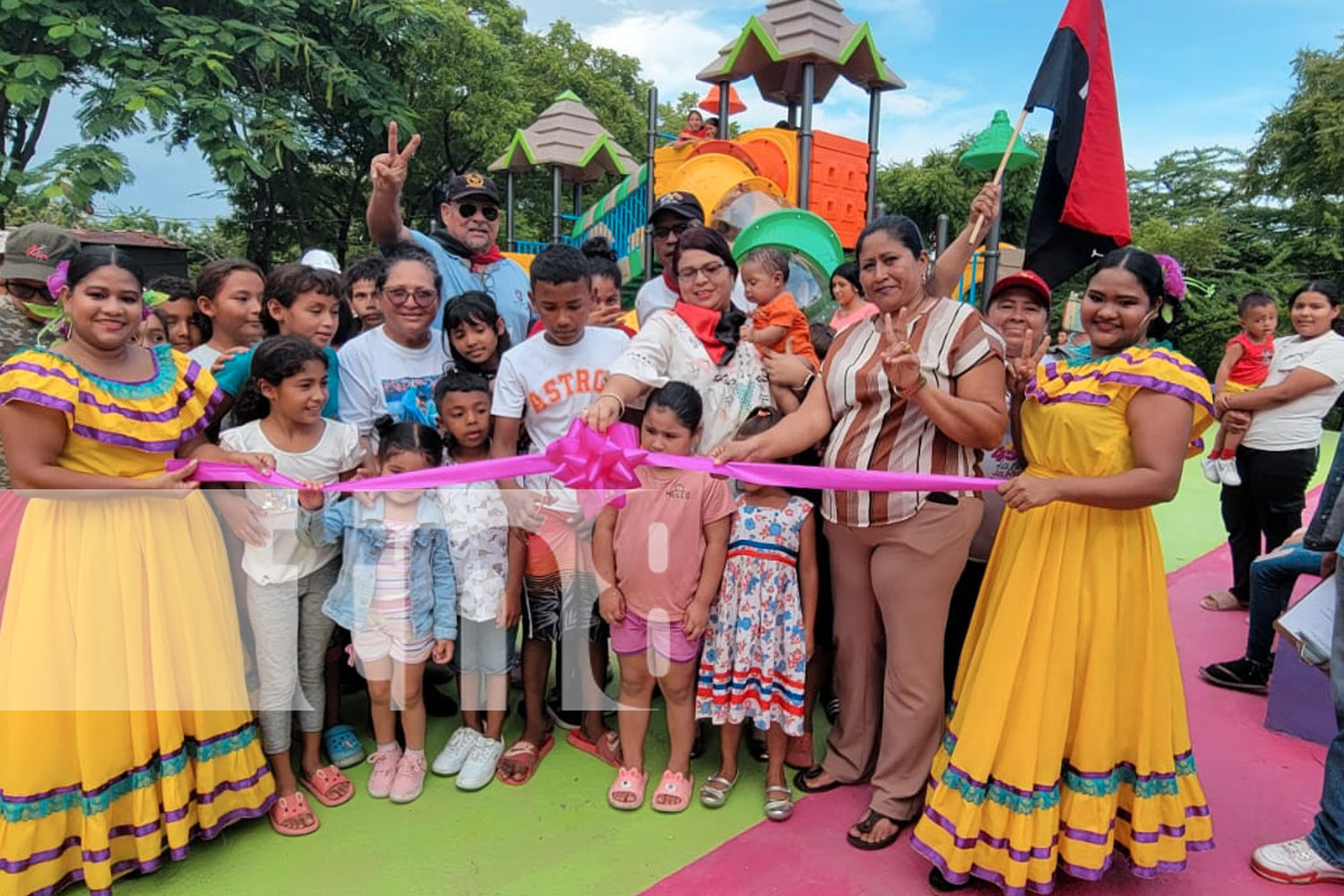 Foto: Alcaldía de León inaugura parque comunitario en Salinas Grandes/TN8