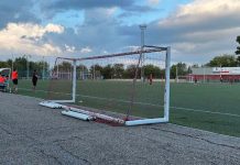 Foto: Encapuchado mata a un nuño en un campo de fútbol en España/Cortesía