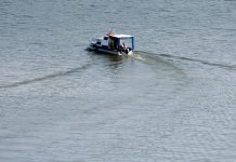 Foto: Naufragio de embarcación en el río Drina/Cortesía