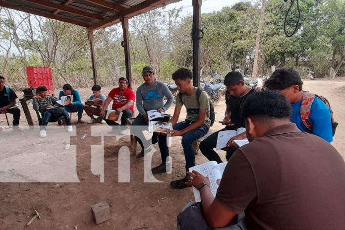 Foto: 44 años de progreso y transformación educativa en Nandaime /TN8