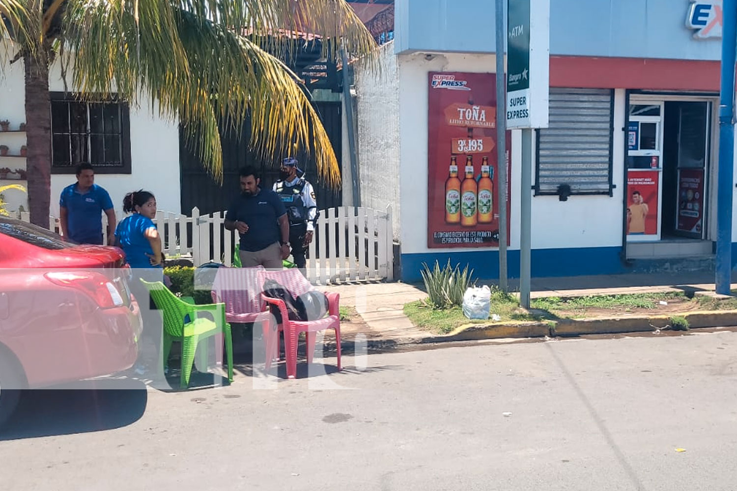 Foto: Minisúper en Ciudad El Doral sufre robo a mano armada/TN8