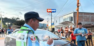 Foto: Tres heridos en choque entre motocicleta y taxi en Jalapa/TN8