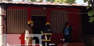 Foto: Bomberos controlan incendio en una vivienda de Granada/TN8