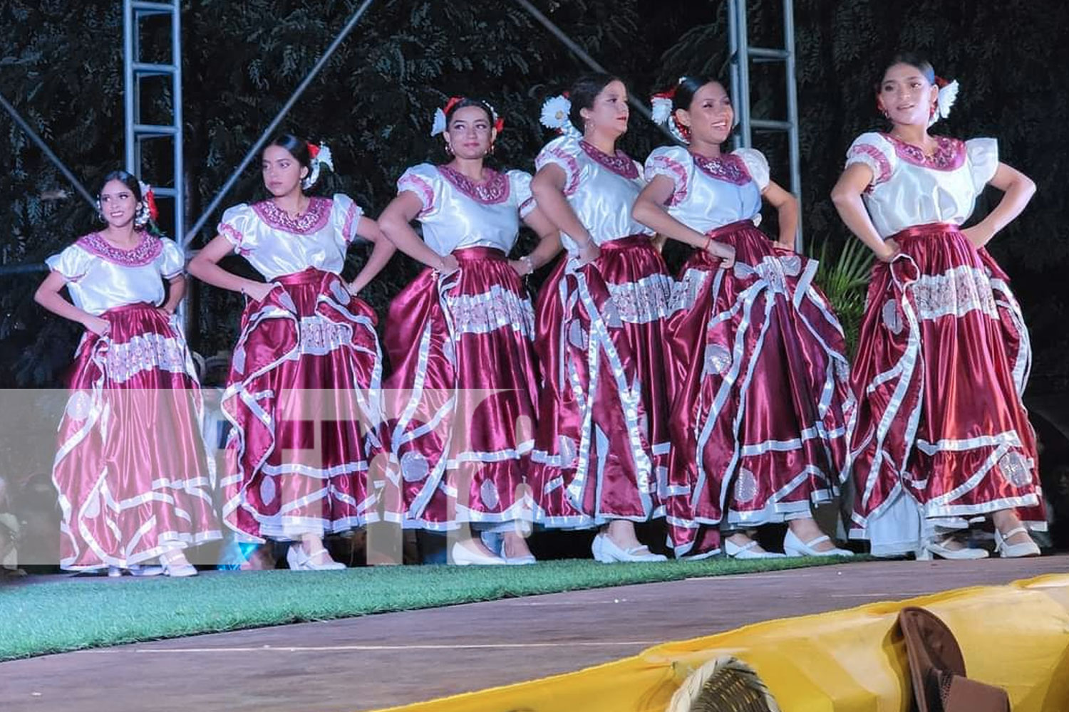 Foto: Colorido carnaval cultural engalanan las Fiestas Patronales en San Lorenzo, Boaco/TN8