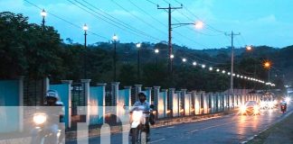 Foto: Instalación de 46 nuevas luminarias en el cementerio municipal de Siuna/ TN8