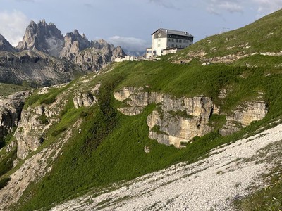 Foto: Alpinistas austriacos fallecen en ascenso a cumbre de 2.500 metros en Italia/Créditos