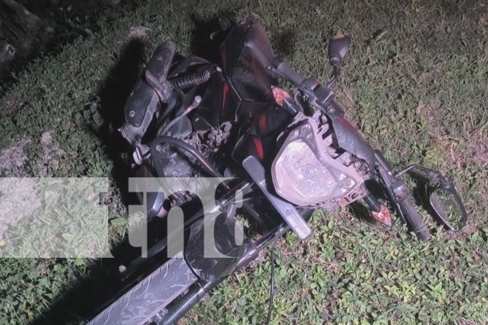 Foto: Mujer resulta gravemente herida al perder control de motocicleta en Estelí/TN8