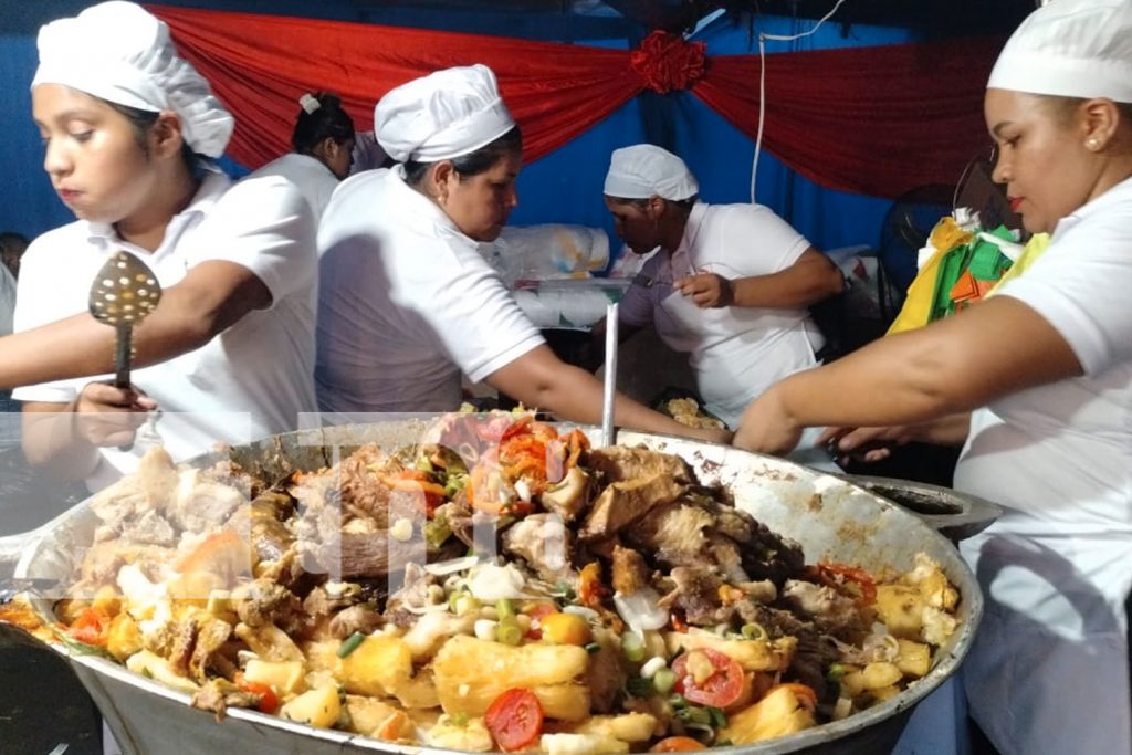 Foto: El mercado Ernesto Fernández conmemora 43 años con el baho más grande de Nicaragua/TN8