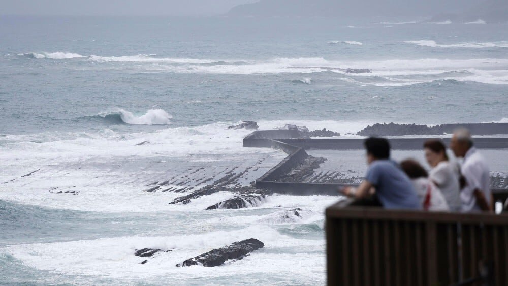 Foto: Japón emite máxima alerta por tifón Shanshan en la isla de Kyushu