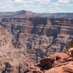 Foto: Estados Unidos, un sujeto trató saltar ilegalmente desde el borde del Gran Cañón/Cortesía