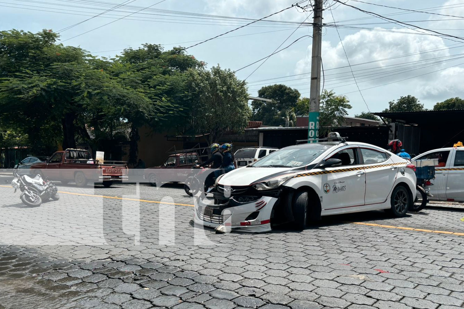 Foto: Accidente de tránsito en el sector de la rotonda El Cristo Rey, en Managua/TN8