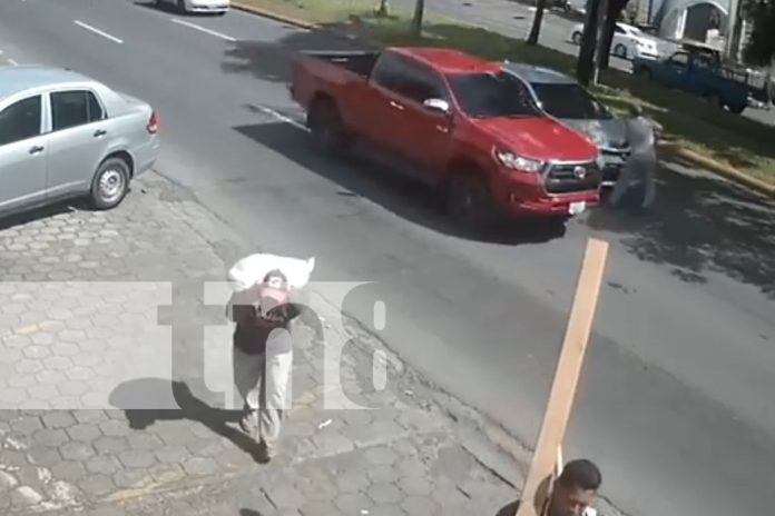 Foto: hombre es brutalmente atropellado en carretera a Masaya/TN8