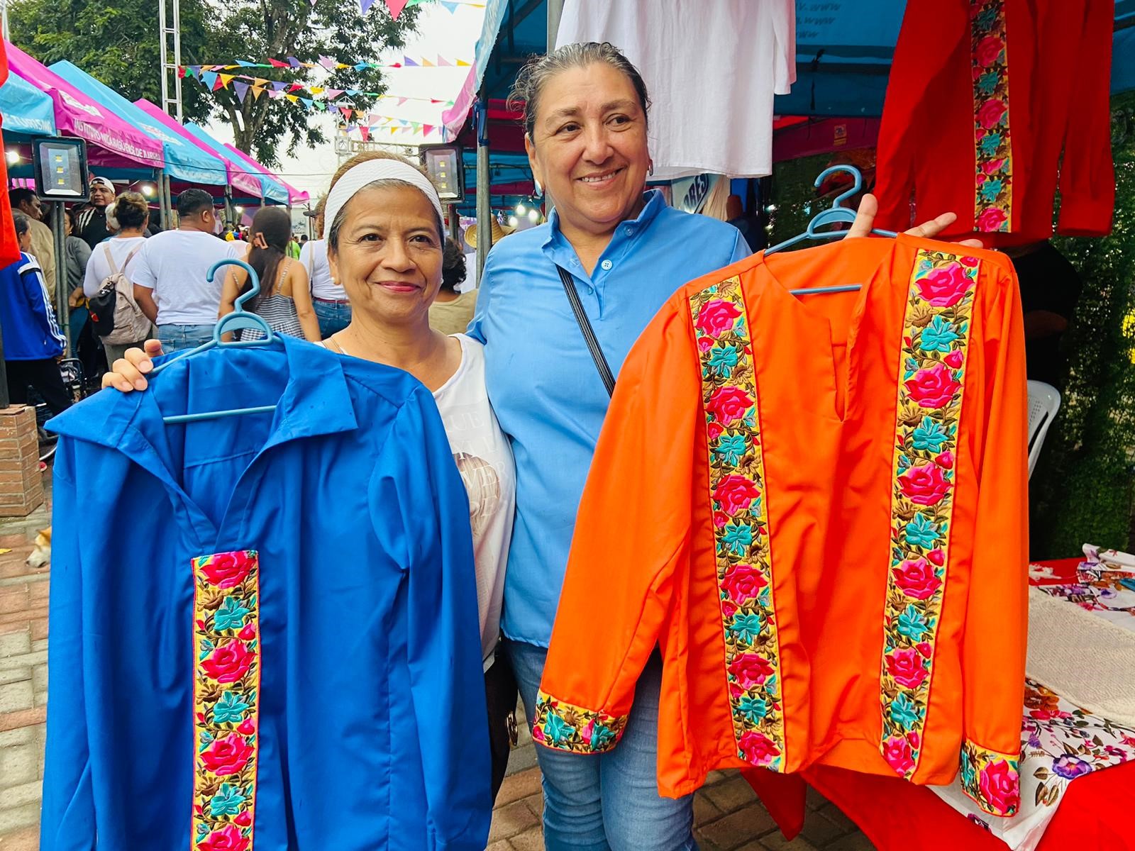 Foto: Ocho municipios exhiben vestimenta tradicional en el Festival de la Cotona en Nicaragua