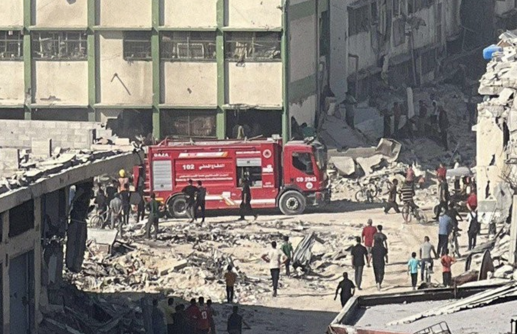 Foto: 10 palestinos han muerto este sábado en un ataque aéreo israelí que alcanzó una escuela en la zona de Sheikh Radwan, Gaza/ Cortesía