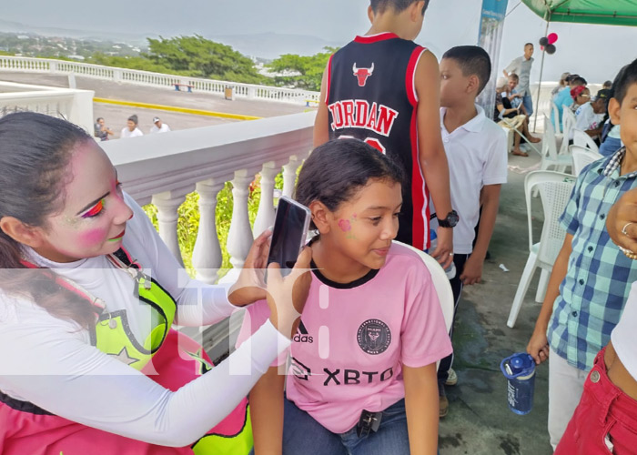 Foto: Actividad cultural por la Cruzada Nacional de Alfabetización / TN8