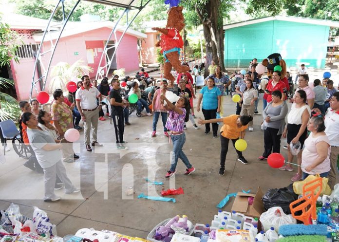 Foto: Claro Nicaragua visita el Hogar Pajarito Azul