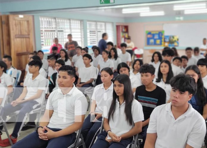 Foto: Gran desempeño de jóvenes de secundaria de Nicaragua previo a los CODICADER / TN8