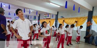 Foto: Ejercicios físicos en el Instituto Ramírez Goyena / TN8