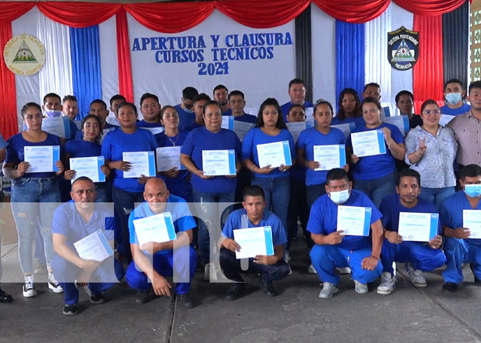 Foto: Graduación de presos y presas de Matagalpa con el INATEC / TN8