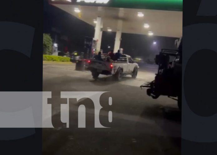 Foto: Conductor ebrio casi provoca tragedia en gasolinera de Matagalpa / TN8