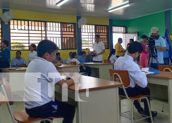 Foto: Competencia de matemáticas desde aulas de clases en Managua / TN8