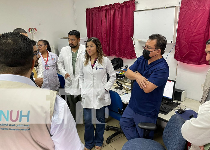 Foto: Médicos de Palestina visitan el Hospital Manolo Morales / TN8