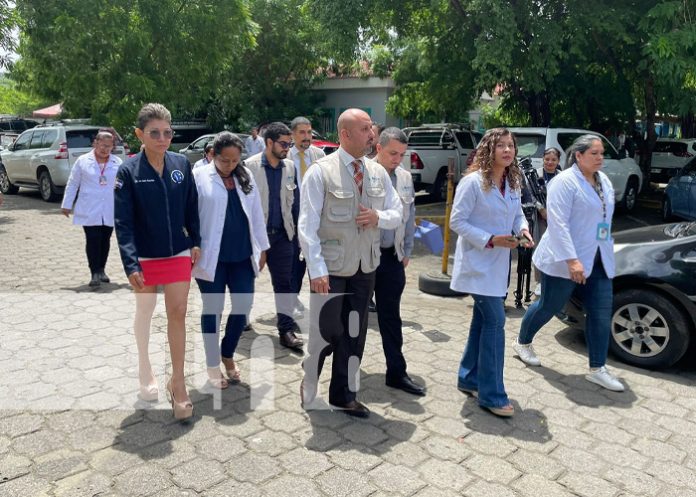 Foto: Médicos de Palestina visitan el Hospital Manolo Morales / TN8