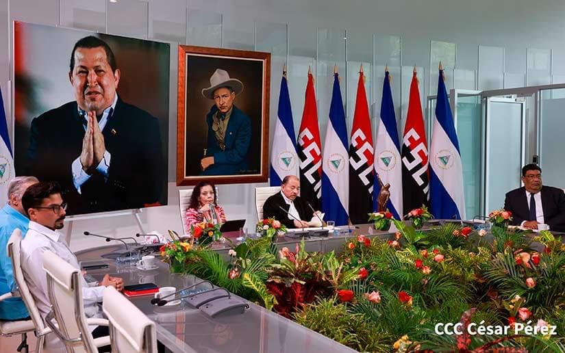 Foto: Presidente de Nicaragua, Daniel Ortega, y Vicepresidenta Rosario Murillo, en cumbre extraordinaria del ALBA-TCP