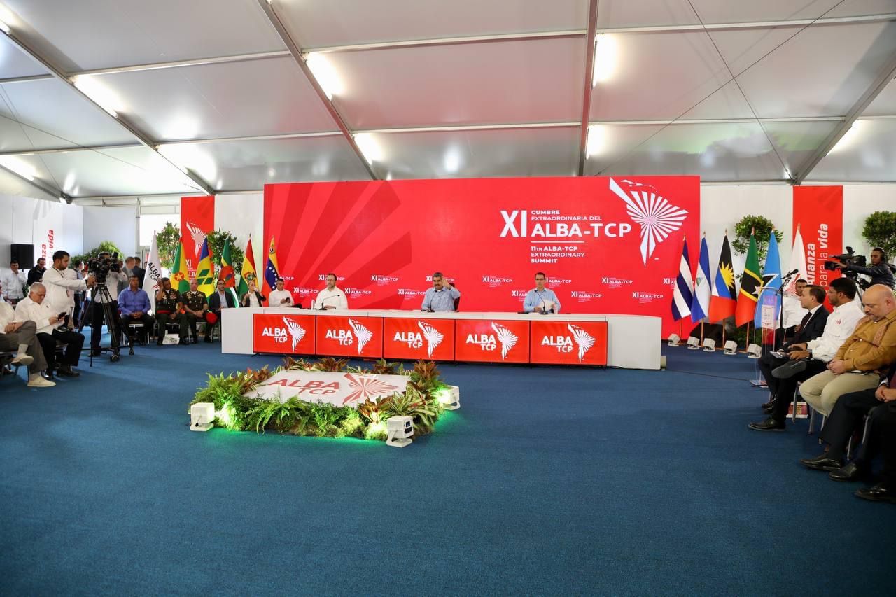 Foto: Presidente de Nicaragua, Daniel Ortega, y Vicepresidenta Rosario Murillo, en cumbre extraordinaria del ALBA-TCP