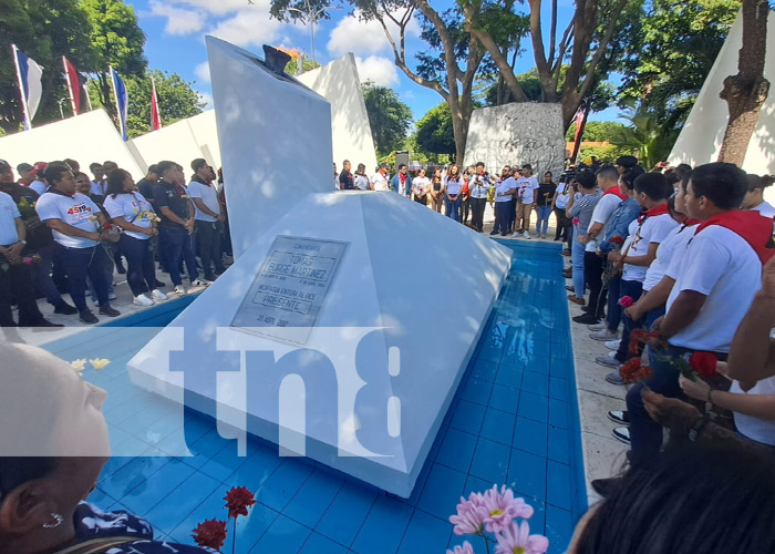 Foto: Homenaje al natalicio 94 del Comandante Tomás Borge / TN8