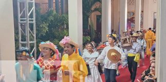 Foto: Candidatas a Reinas Nicaragua forman parte de la pasarela en honor al Día Nacional del Huipil/TN8