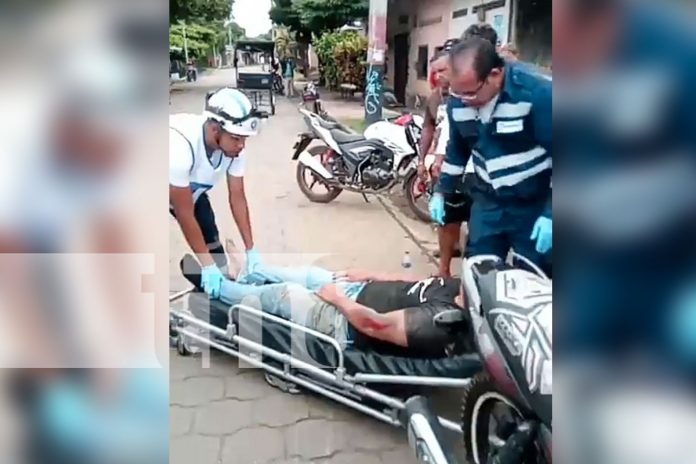 Foto: Accidente de tránsito en Rivas: Motociclista herido tras colisión con triciclo/TN8